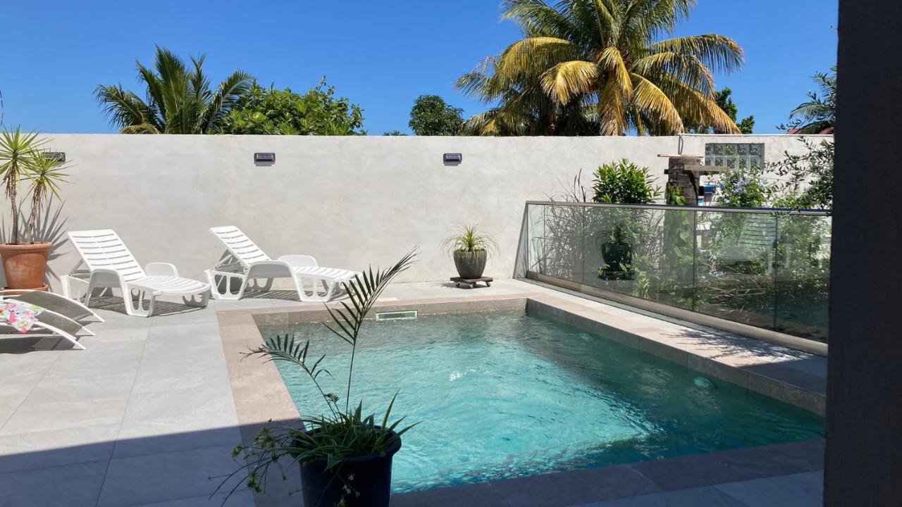 2 Chambres Avec Piscine Dans Maison Creole Saint Pierre Exterior foto